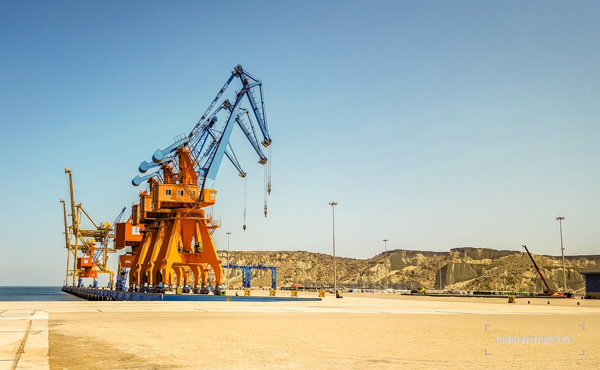 cranes-gwadar-port